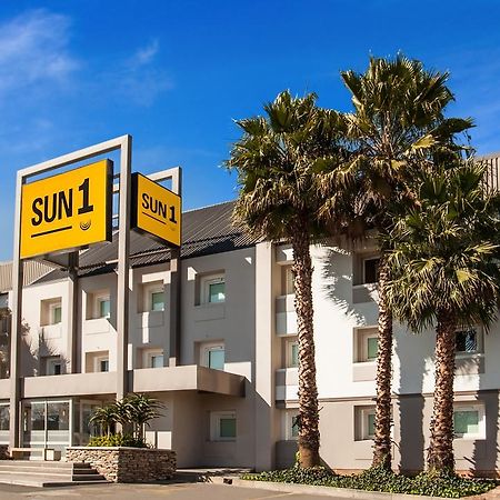 Отель Sun1 O.R.Tambo Йоханнесбург Экстерьер фото